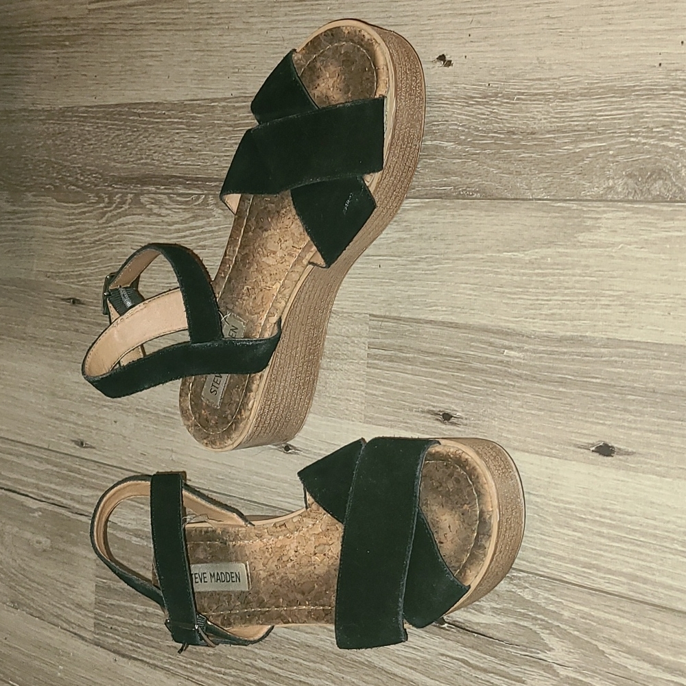 Steve Madden platform sandals